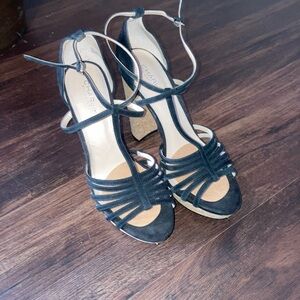 Charles by Charles David Black Strappy Block Heel Sandals size 9